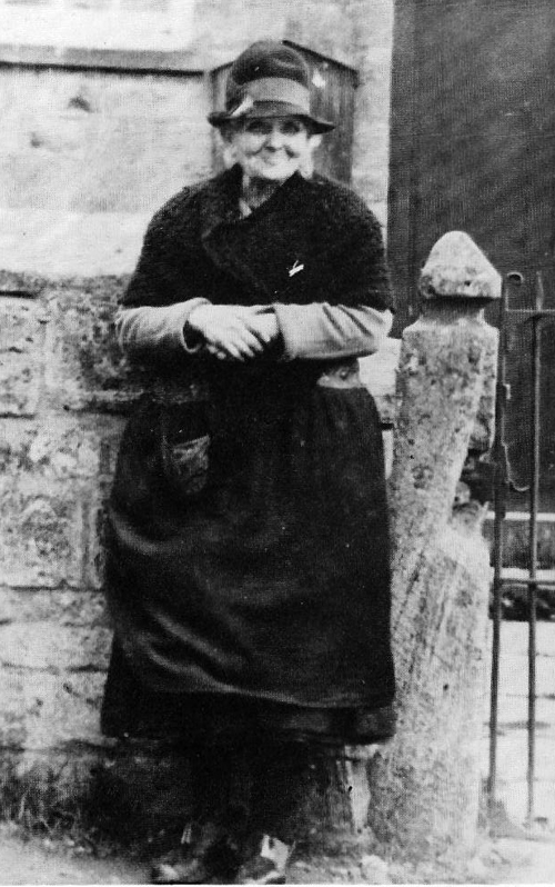 Mrs Fanny Rathband, about 1925. Ascott Martyrs