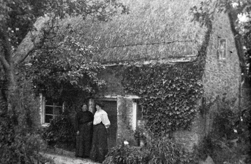Thatched Cottage, High Street, Milton, 5 July 1908.