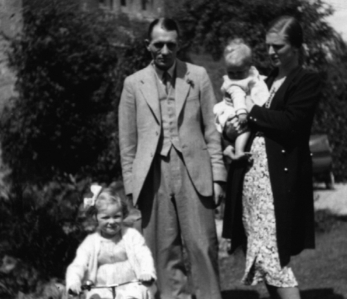 Dr Gordon Scott with his wife Betty holding Pauline, and Janet. (1938)