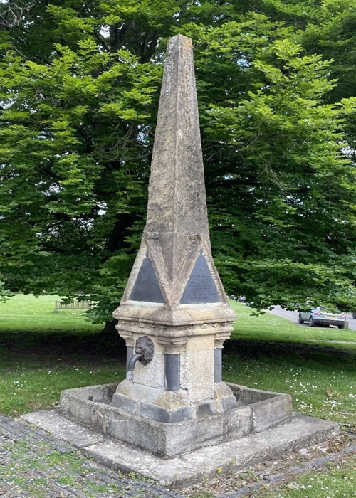 The Cospatrick Memorial at Shipton-under-Wychwood